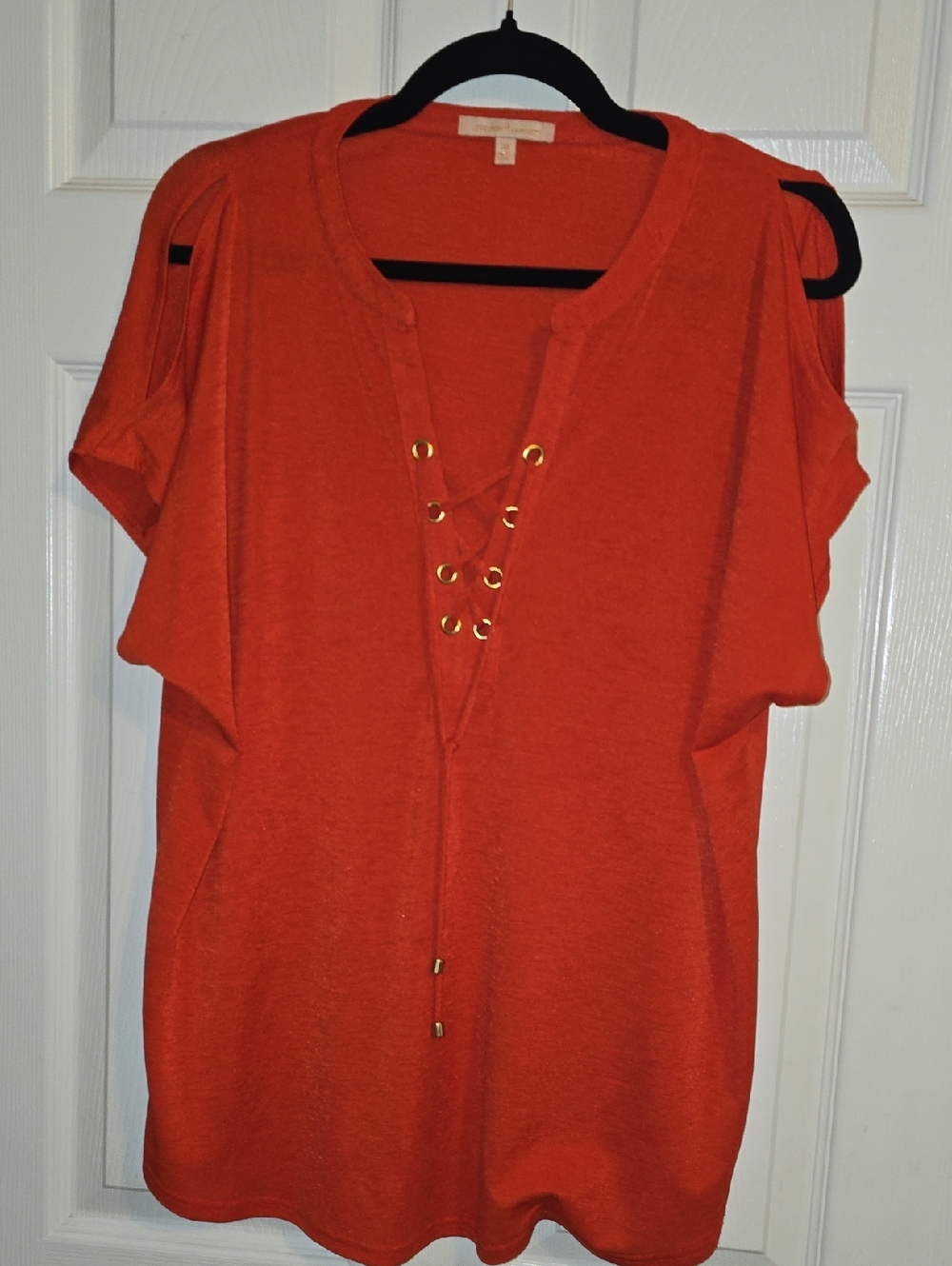 Gibson Latimer Orange Lace-Up Cold-Shoulder Short Sleeve Top